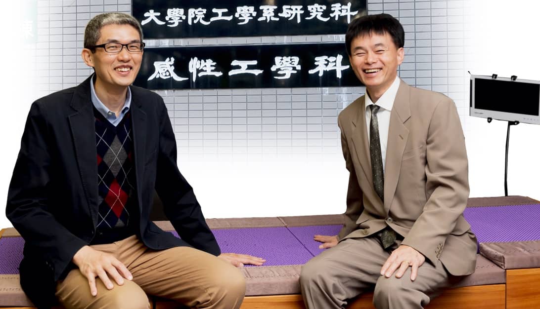 信州大学繊維学務感性工学科吉田教授と櫻道ふとん店代表